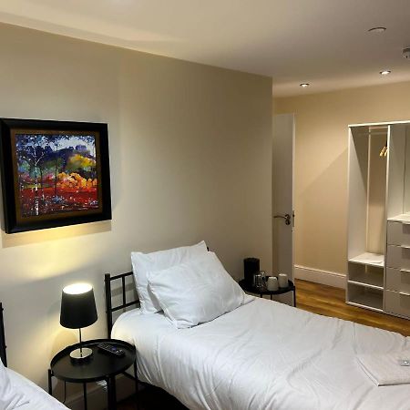 Twin Room With En-Suite Edinburgh Bagian luar foto