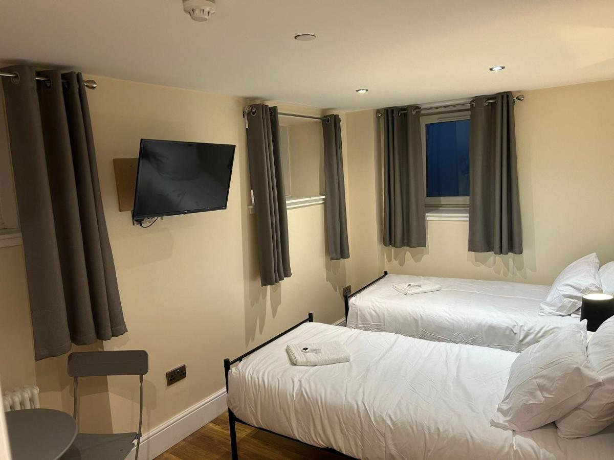 Twin Room With En-Suite Edinburgh Bagian luar foto