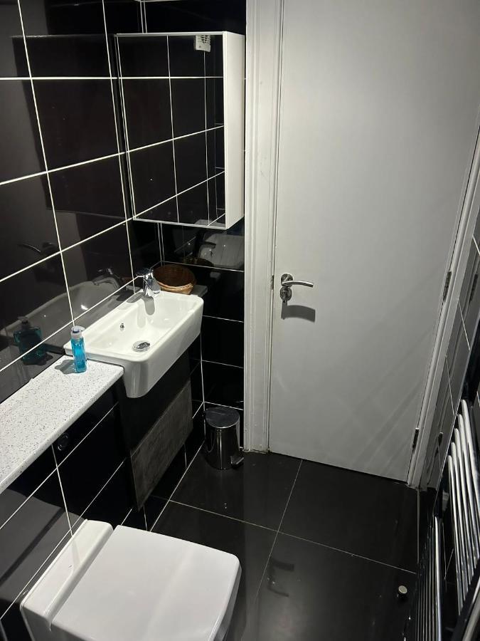 Twin Room With En-Suite Edinburgh Bagian luar foto