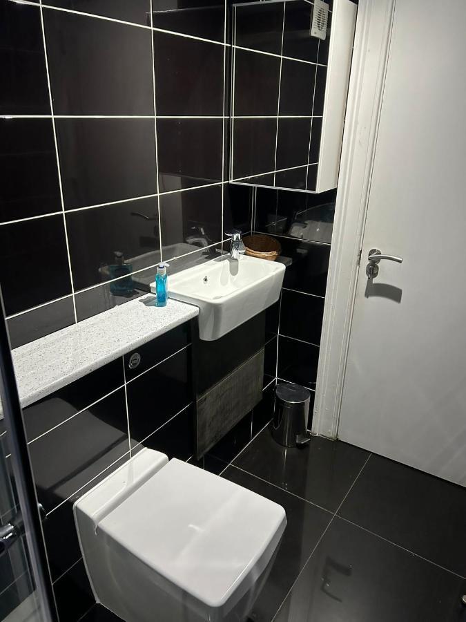Twin Room With En-Suite Edinburgh Bagian luar foto